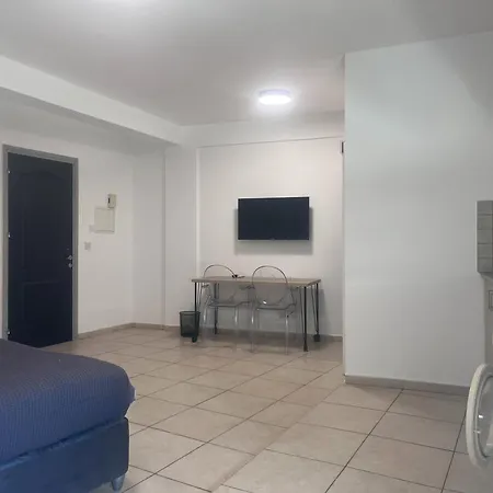 Phaedrus Living Hoopoe Residencies 202 * Nicosia